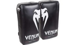 Boksa spilveni Venum Giant, melni/ledus