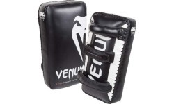 Boksa spilveni Venum Giant, melni/ledus