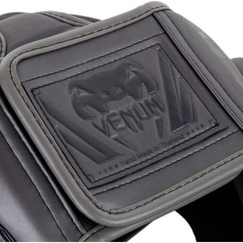 Venum Elite galvas aizsargs, melns