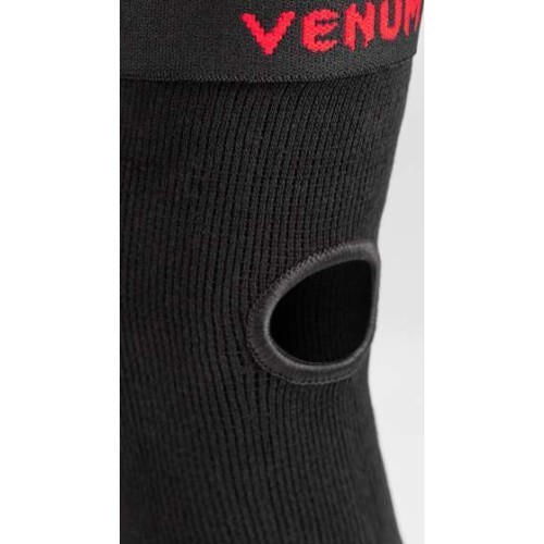 Venum Kontact elkoņa aizsargs, melns/sarkans