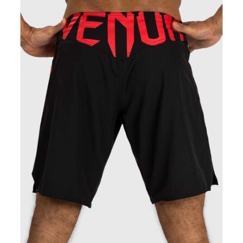 Venum Light 5.0 cīņas šorti, melns/sarkans