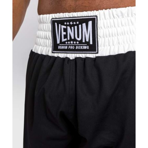 Venum Classic boksa šorti, melni/balti