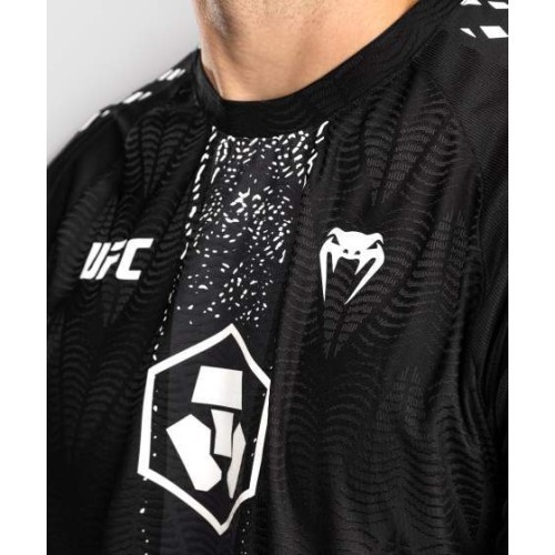 Vīriešu UFC Zenith by Venum Authentic Fight Night krekls, melns