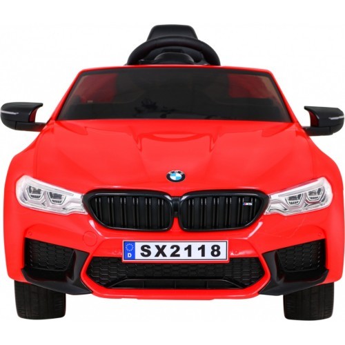 Elektromobilis BMW M5 Drift, sarkans