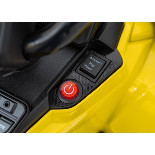Квадроцикл Can-Am Outlander с пультом управления, жёлтый