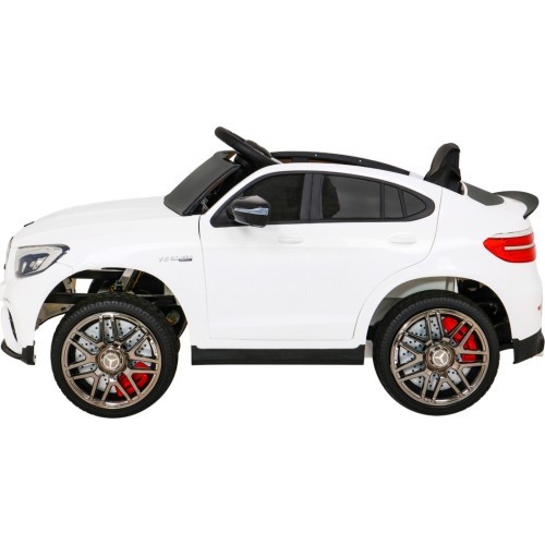 Vehicle Mercedes Benz GLC63S White