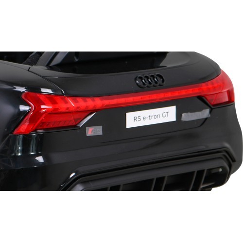 Audi RS E-Tron GT melns