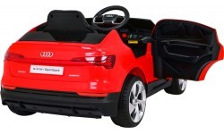 Elektromobilis Audi E-Tron Sportback, sarkans