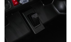 RAM 3500 Police elektromobilis, melns