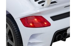 Elektromobilis RUF CTR3, balts