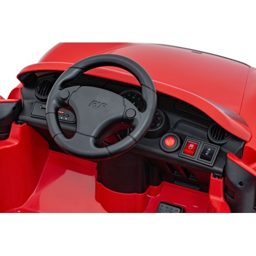 Elektromobilis RUF CTR3, sarkans