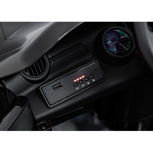 Elektromobilis RUF CTR3, melns