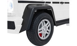 Vehicle Mercedes Benz MAYBACH G650 STRONG White