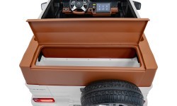Vehicle Mercedes Benz MAYBACH G650 White