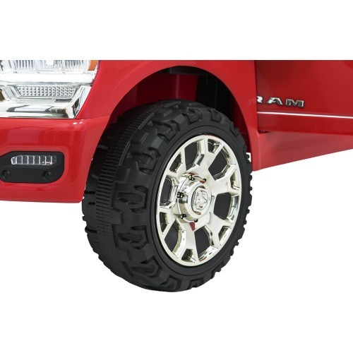 Электромобиль RAM 3500 красный