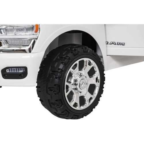 Электромобиль RAM 3500, белый