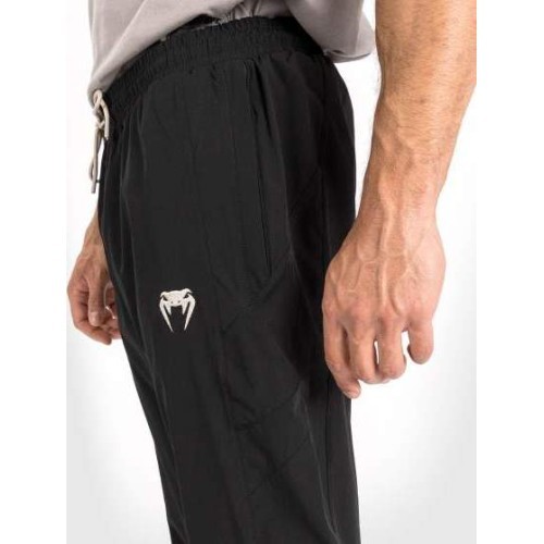 Venum Attack 90 sporta bikses, melnas/baltas