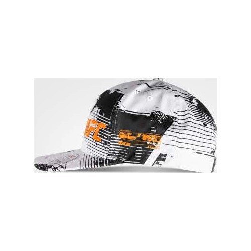 Бейсболка UFC Zenith by Venum Authentic Fight Week Trucker белая