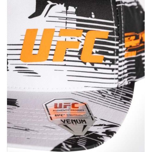 UFC Zenith by Venum balta Authentic Fight Week Trucker cepure