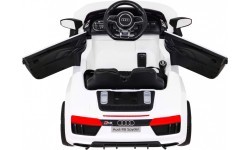 Vehicle Audi R8 White