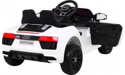 Vehicle Audi R8 White