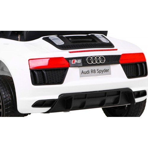 Elektromobilis Audi R8, balts