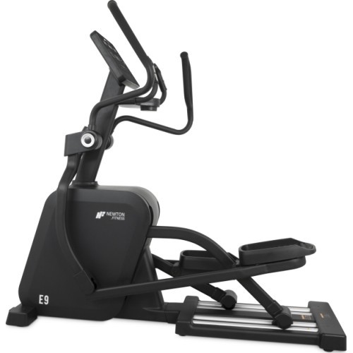 Newton Fitness E9 eliptiskais trenažieris Commercial Black Series