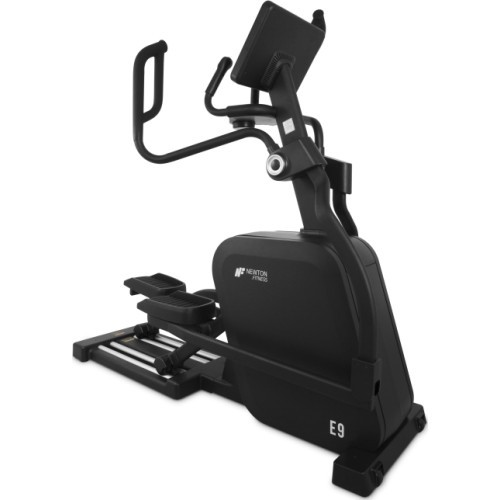 Newton Fitness E9 eliptiskais trenažieris Commercial Black Series