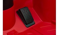 Электромобиль Audi SQ8 красный
