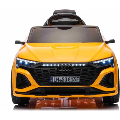 Elektromobilis Audi SQ8, dzeltens