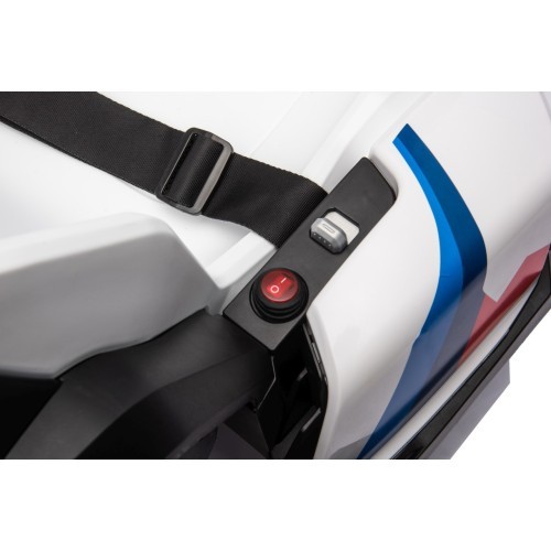 BMW kartings ar drifta funkciju, balts