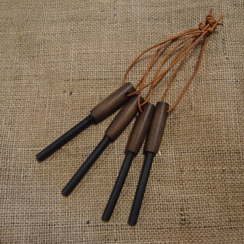 Огниво JuBö Buschcraft Firesteel Oak