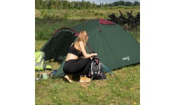 Kempinga telts Nils Camp Rocker NC6013, zaļi sarkana