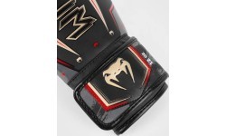 Venum Elite Evo boksa cimdi, melns/zelta/sarkans