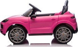Vehicle Porsche Cayenne Pink
