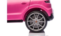 Vehicle Porsche Cayenne Pink