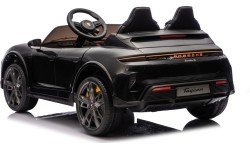 Электромобиль Porsche Taycan Turbo S, черный