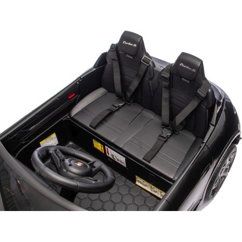 Elektromobilis Porsche Taycan Turbo S, melns