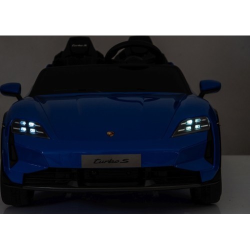 Электромобиль Porsche Taycan Turbo S синий