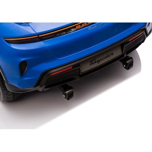 Elektromobilis Porsche Taycan Turbo S zils