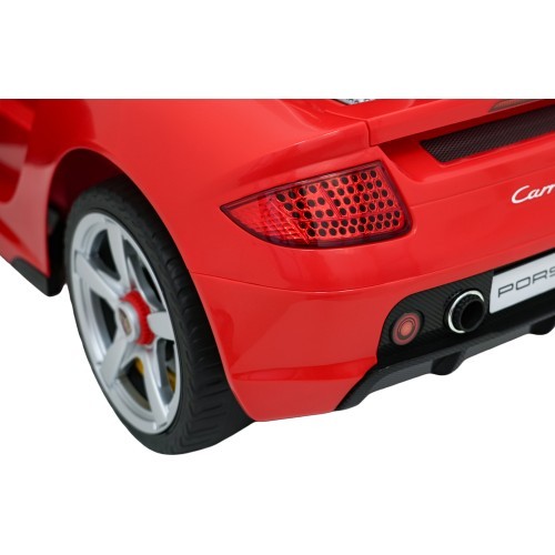 Vehicle Porsche 911 Carrera Red