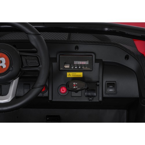 RACING Road 2000 sarkans elektromobilis