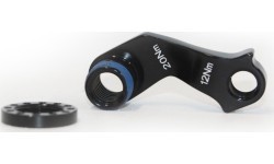 Aizmugurējā pārslēdzēja stiprinājums KTM 12mm ass, izliekts
