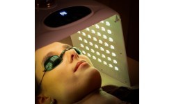 LED Light Therapy Facial Machine inSPORTline Coladome 300