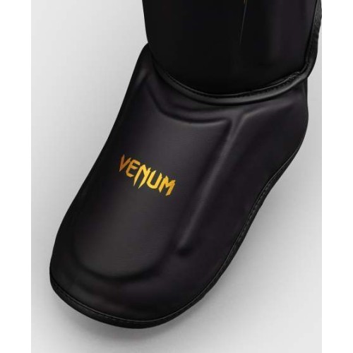 Venum Streamline Shin Guards - Black/Gold