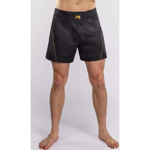 Venum Streamline Fightshorts - Black/Gold