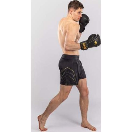 Venum Streamline Fightshorts - Black/Gold