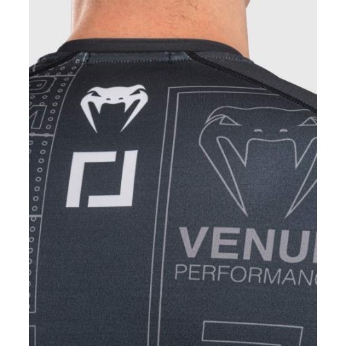Karate Combat by Venum Long Sleeve Rashguard - Black/Grey