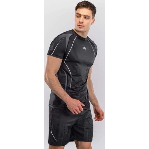 Футболка Venum Stealth Dry-Tech, чёрная/белая