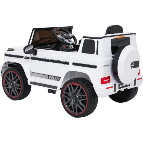 Vehicle Mercedes G63 AMG LIFT White